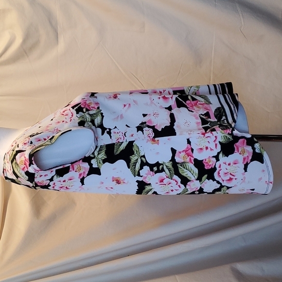 Elle Short Sleeved Blouse SZ SM - Picture 2 of 6